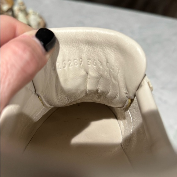 Authentic Women’s Gucci G74 Web Low Sneakers in Oatmeal - Picture 13 of 16